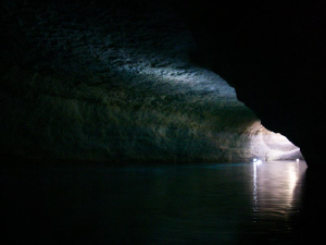3 Divers head down to the "Railway Tunnel" at the far end... by Mick Tait 